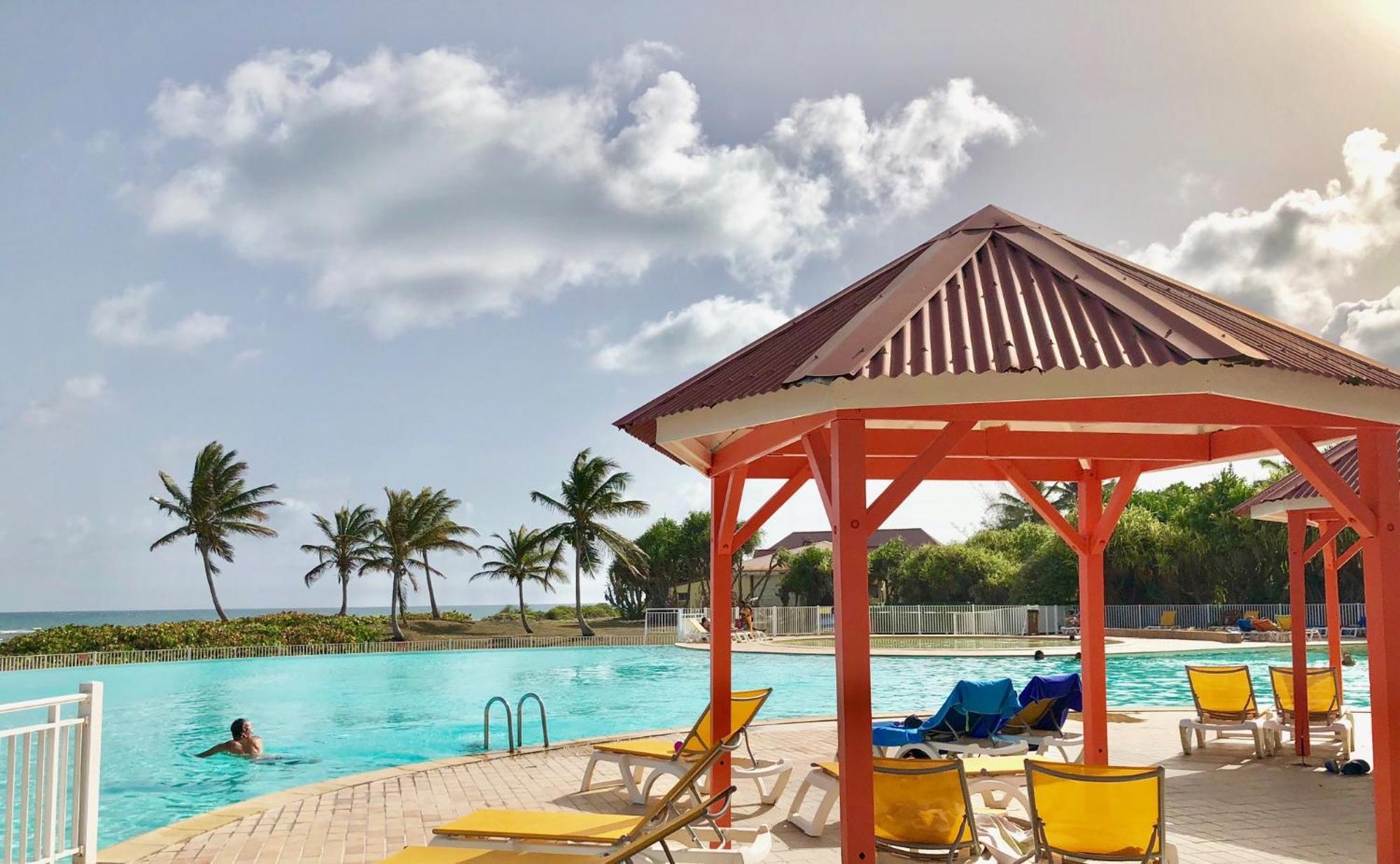 Guadeloupe- Saint-Francois- Residence Anse Des Rochers - Appartement Quart De Villa Etage - Vue Mer- 4 Personnes - Lit Bebe Sur Demande - Citerne Et Wifi Prives -Animaux Ok-Acces Plage Direct -Apnee Bien-Etre Experience Sur Demande Avec Instructeur A المظهر الخارجي الصورة